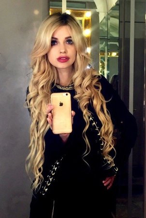 Moscow escort Aurora