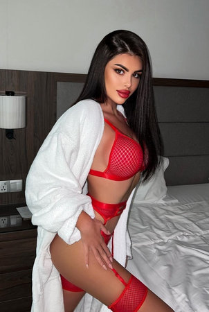 Escort in Moscow Violet